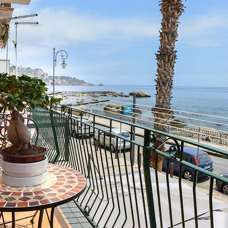 Sun Sea House Taormina Appartement Giardini-Naxos Buitenkant foto