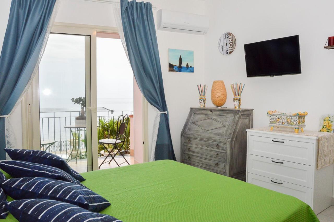 Sun Sea House Taormina Appartement Giardini-Naxos Buitenkant foto